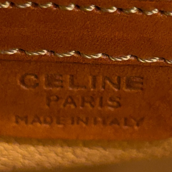 Celine Duffle Bag call out..slight rubbing on edges..Dimensions:17.5W/9inH/7inD - Picture 11 of 16